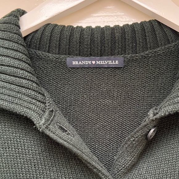 Brandy Melville sweater cardigan XS-S - Picture 3 of 4